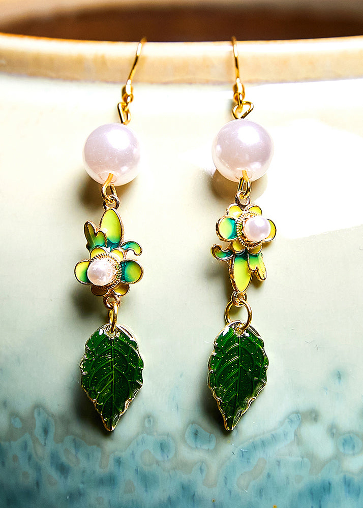 Chic Green Paintings Leaf Metal Pearl Drop Earrings