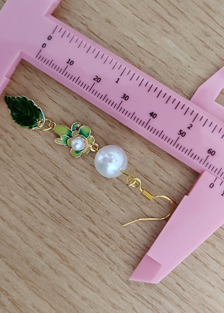 Chic Green Paintings Leaf Metal Pearl Drop Earrings