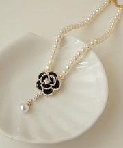 Modern White Copper Overgild 14K Gold Zircon Pearl Resin Floral Pendant Necklace