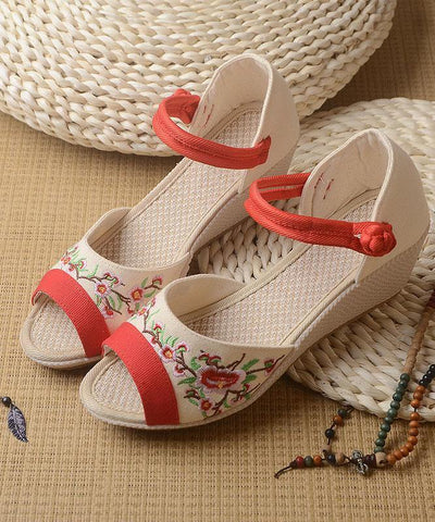 White Embroideried Sandals SplicingBuckle Strap Wedge Sandals - SooLinen